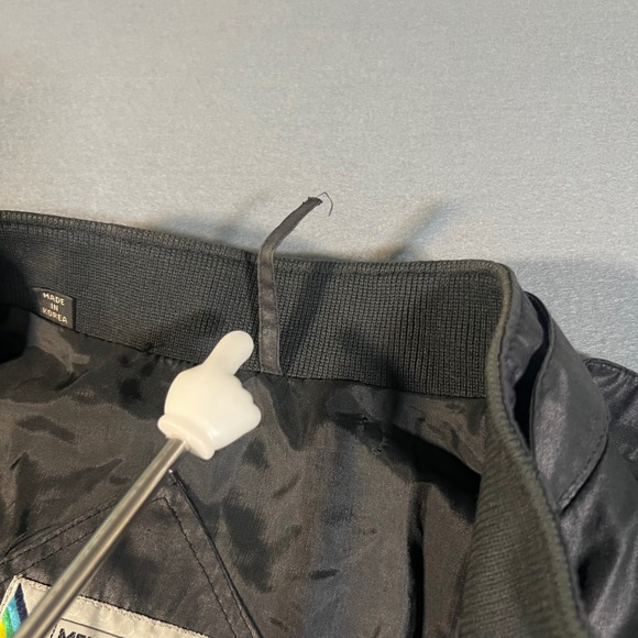 Vintage Members Only Rainbow Tag Bomber Jacket Black Full Zip Size 40 FLAWS - Picture 5 of 9